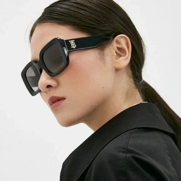 Burberry Delilah Square Sunglasses BE4327 Black - Picture 13 of 15